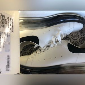 Mens size 11 Alexander McQueens paid 620$ brand new wore once want at least 500$